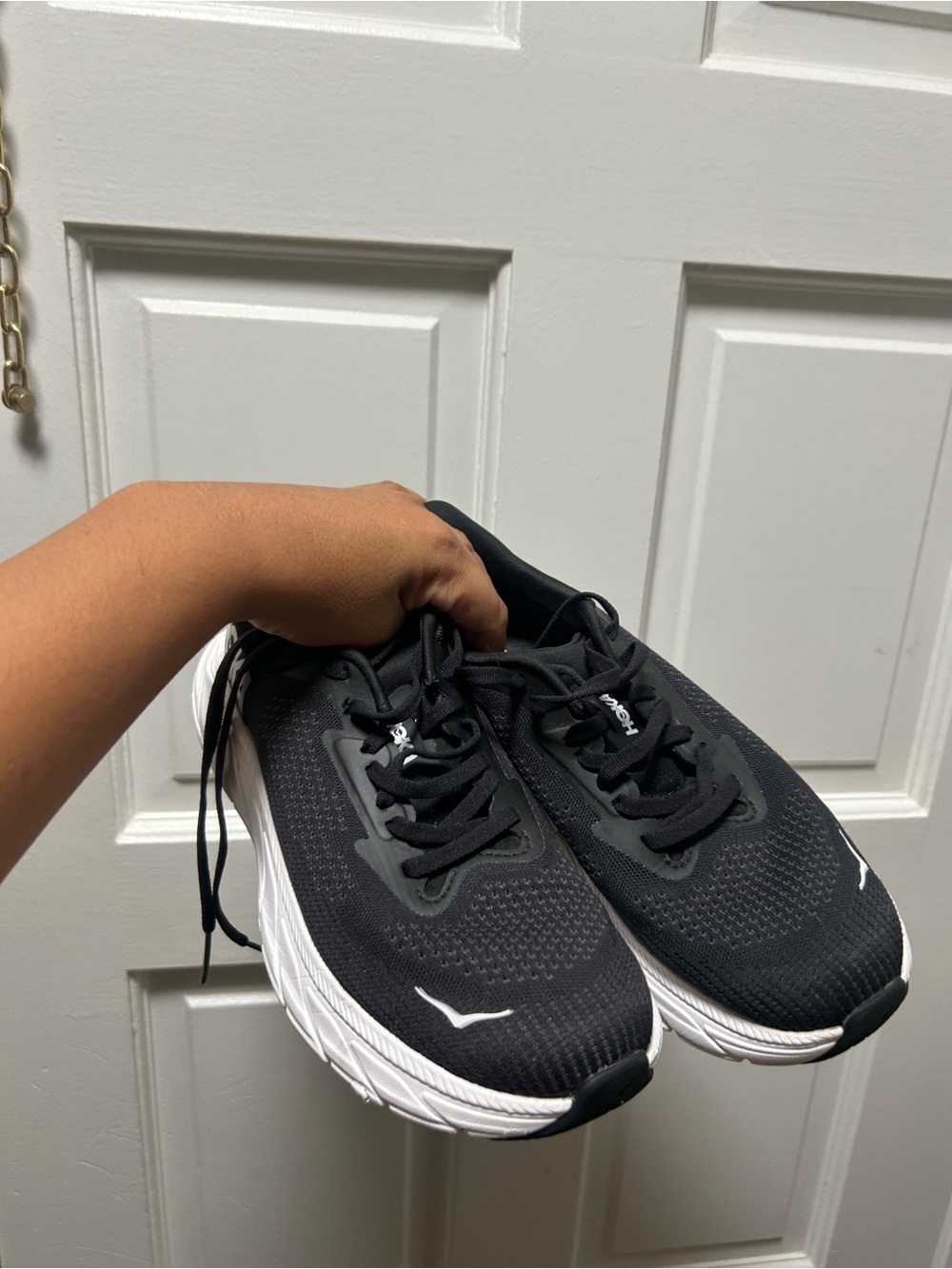 HOKA Arahi 7 Black White Stability Running Shoes 1147851 BWHT Women's Size 6D